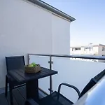 Solaris 19 Mit Balkon Und Gemeinschaftssauna *