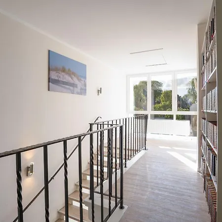 Solaris 19 Mit Balkon Und Gemeinschaftssauna グレーミッツ