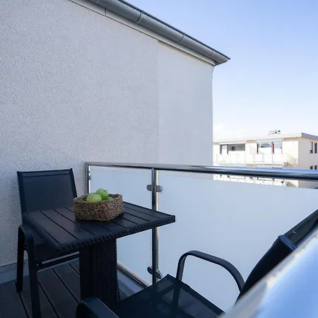 Solaris 19 Mit Balkon Und Gemeinschaftssauna *