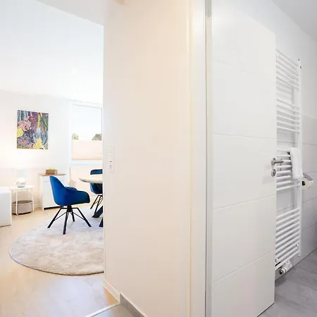 Solaris 19 Mit Balkon Und Gemeinschaftssauna アパート