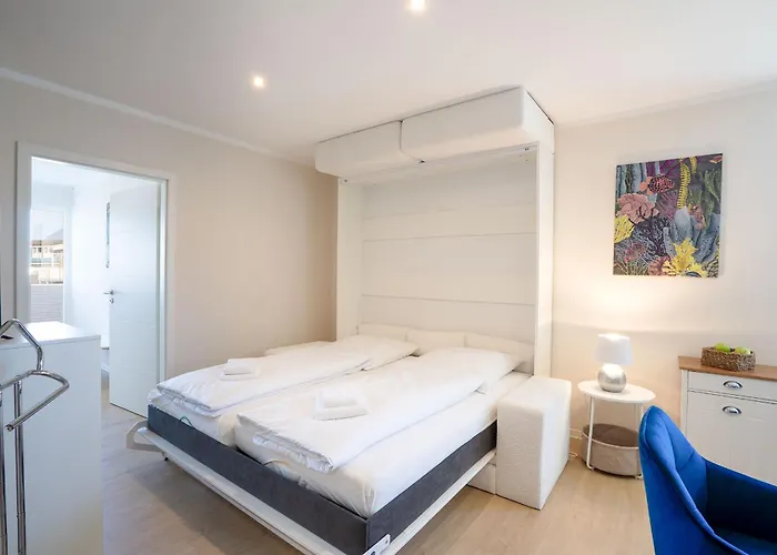 Solaris 19 Mit Balkon Und Gemeinschaftssauna *